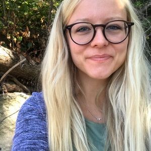 Meet your Posher, Abigail